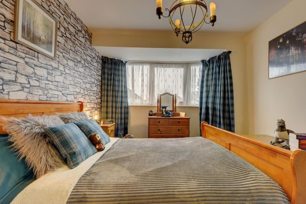 Hagrid'S Hut Apartment วัตฟอร์ด ภายนอก รูปภาพ